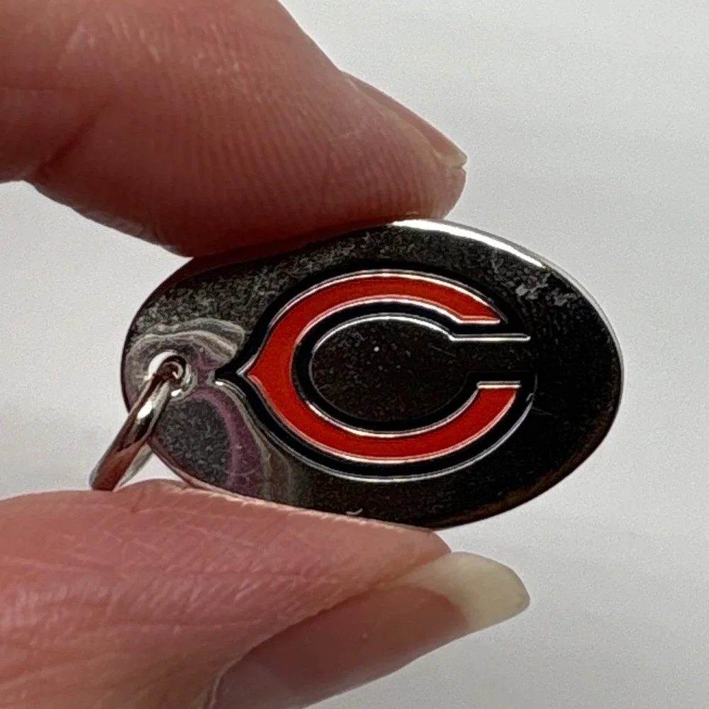 Chicago Bears Logo‎ Oval Metal Charm Pendant NFL Football Fan Gear Da Bears